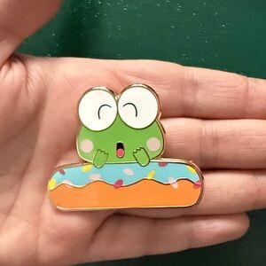 Collectable Sanrio Green and Orange Keroppi Pin